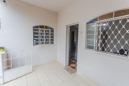 Casa para alugar com 120m², 2 quartos e 1 vaga Casa para alugar com 120m², 2 quartos e 1 vagaEntrada/Garagem