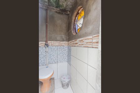 Casa para alugar com 120m², 2 quartos e 1 vaga Casa para alugar com 120m², 2 quartos e 1 vagaLavabo do Quintal/Piscina