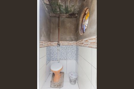 Casa para alugar com 120m², 2 quartos e 1 vaga Casa para alugar com 120m², 2 quartos e 1 vagaLavabo do Quintal/Piscina