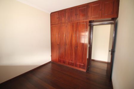 Casa para alugar com 300m², 5 quartos e 2 vagasQuarto 4
