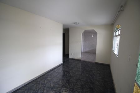 Sala de casa para alugar com 5 quartos, 300m² em Conjunto Agua Branca, Contagem