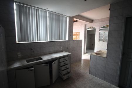 Casa para alugar com 300m², 5 quartos e 2 vagasÁrea de Serviço