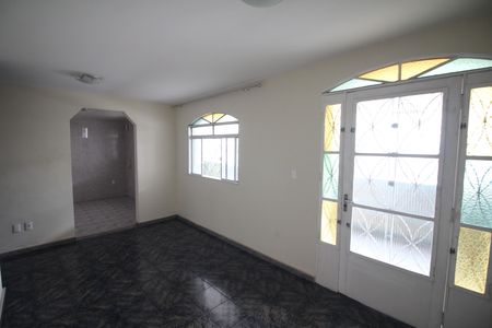 Casa para alugar com 300m², 5 quartos e 2 vagasSala