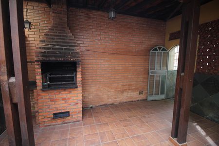 Casa para alugar com 300m², 5 quartos e 2 vagasQuintal