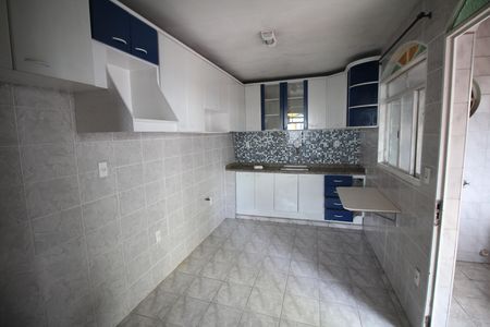 Casa para alugar com 300m², 5 quartos e 2 vagasCozinha
