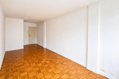 Apartamento para alugar com 65m², 3 quartos e sem vaga Apartamento para alugar com 65m², 3 quartos e sem vagaSala