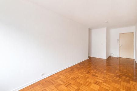 Apartamento para alugar com 65m², 3 quartos e sem vaga Apartamento para alugar com 65m², 3 quartos e sem vagaSala