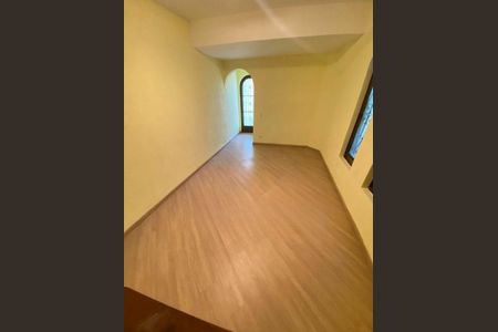 Casa à venda com 150m², 3 quartos e 2 vagas