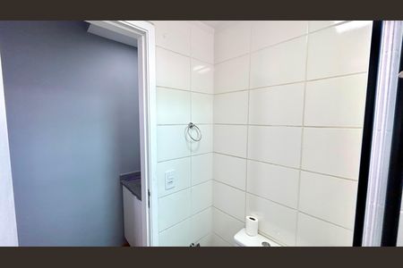 Apartamento para alugar com 48m², 2 quartos e 1 vaga Apartamento para alugar com 48m², 2 quartos e 1 vagaBanheiro