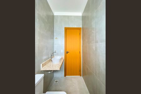Casa à venda com 133m², 3 quartos e 2 vagas Casa à venda com 133m², 3 quartos e 2 vagasBanheiro da Suíte 1