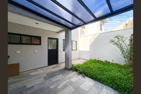 Casa à venda com 133m², 3 quartos e 2 vagas Casa à venda com 133m², 3 quartos e 2 vagasQuintal Gourmet