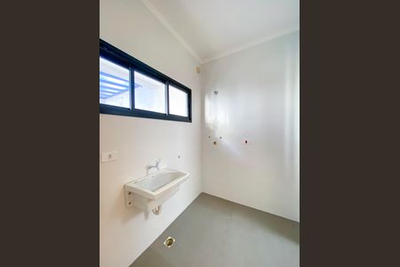 Casa à venda com 133m², 3 quartos e 2 vagas Casa à venda com 133m², 3 quartos e 2 vagasÁrea de Serviço