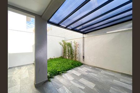 Casa à venda com 133m², 3 quartos e 2 vagas Casa à venda com 133m², 3 quartos e 2 vagasQuintal Gourmet