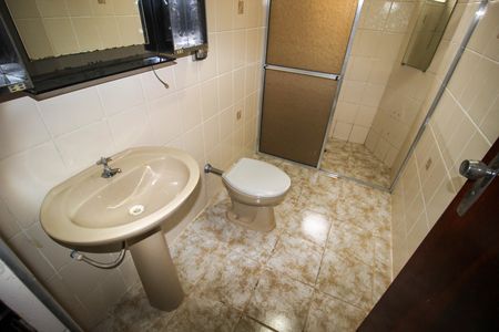 Casa para alugar com 194m², 3 quartos e 3 vagas Casa para alugar com 194m², 3 quartos e 3 vagasBanheiro