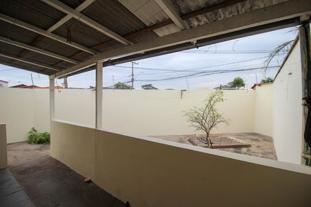 Casa para alugar com 194m², 3 quartos e 3 vagas Casa para alugar com 194m², 3 quartos e 3 vagasÁrea externa