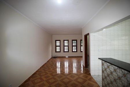 Casa para alugar com 194m², 3 quartos e 3 vagas Casa para alugar com 194m², 3 quartos e 3 vagasSala