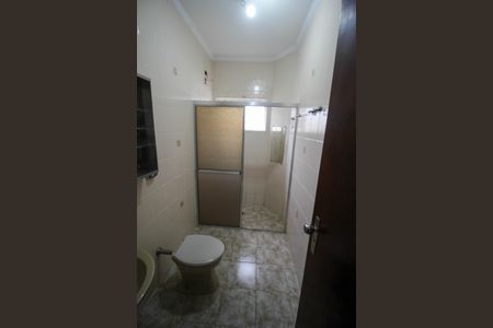 Casa para alugar com 194m², 3 quartos e 3 vagas Casa para alugar com 194m², 3 quartos e 3 vagasBanheiro