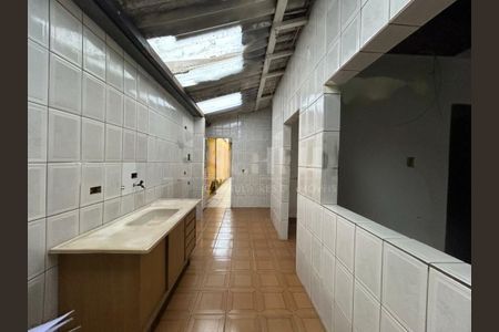Casa à venda com 60m², 2 quartos e 2 vagas
