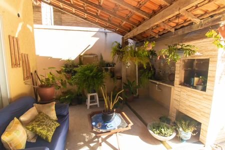 Casa para alugar com 70m², 2 quartos e 1 vaga Casa para alugar com 70m², 2 quartos e 1 vagaÁrea externa