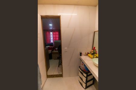 Casa para alugar com 70m², 2 quartos e 1 vaga Casa para alugar com 70m², 2 quartos e 1 vagaBanheiro da Suíte
