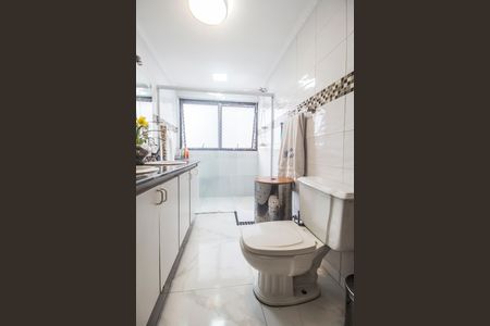 Banheiro 2 de apartamento para alugar com 3 quartos, 168m² em Alphaville, Barueri