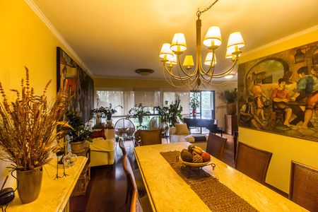 Apartamento à venda com 168m², 3 quartos e 2 vagas Apartamento à venda com 168m², 3 quartos e 2 vagasSala