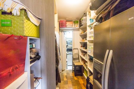 Apartamento à venda com 168m², 3 quartos e 2 vagas Apartamento à venda com 168m², 3 quartos e 2 vagasDespensa