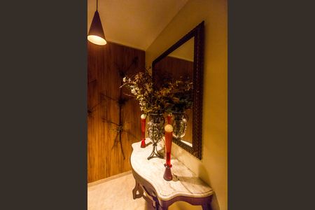 Apartamento à venda com 168m², 3 quartos e 2 vagas Apartamento à venda com 168m², 3 quartos e 2 vagasHall de entrada