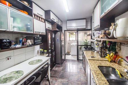 Apartamento à venda com 168m², 3 quartos e 2 vagas Apartamento à venda com 168m², 3 quartos e 2 vagasCozinha