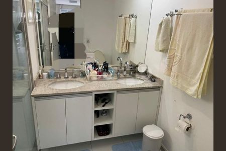 Apartamento à venda com 3 quartos, 160m² em Jardim Marajoara, São Paulo