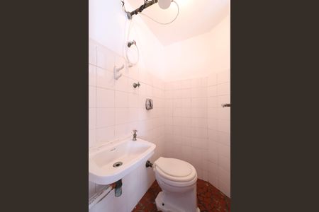 Casa à venda com 165m², 3 quartos e 3 vagasBanheiro de serviço