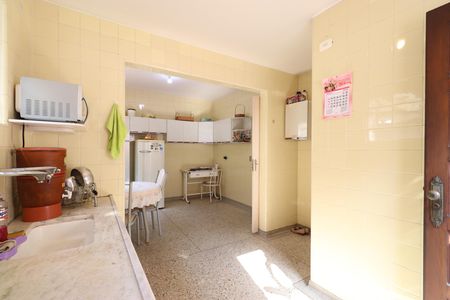 Casa à venda com 165m², 3 quartos e 3 vagasCozinha