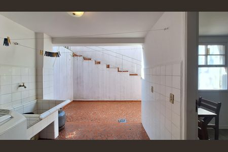 Casa à venda com 165m², 3 quartos e 3 vagas Casa à venda com 165m², 3 quartos e 3 vagasÁrea de Serviço