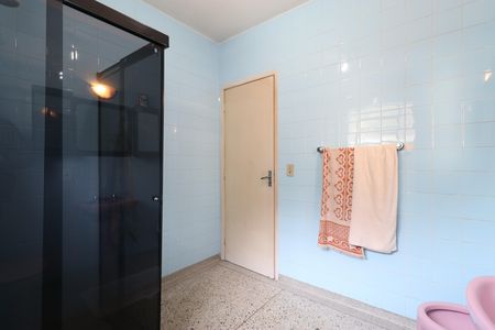 Casa à venda com 165m², 3 quartos e 3 vagasBanheiro