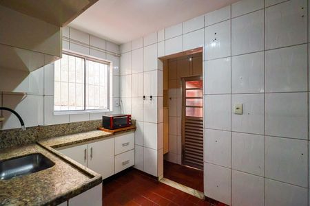 Casa à venda com 110m², 4 quartos e 1 vaga