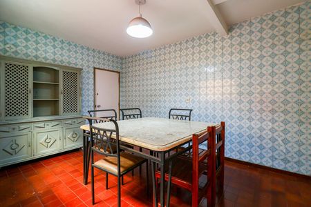Casa à venda com 110m², 4 quartos e 1 vaga