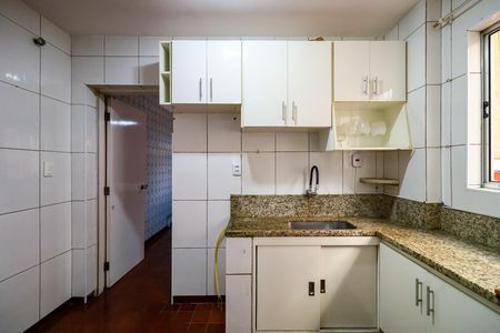 Casa à venda com 110m², 4 quartos e 1 vaga