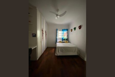 Quarto de casa de condomínio à venda com 5 quartos, 320m² em Vila Irmaos Arnoni, São Paulo