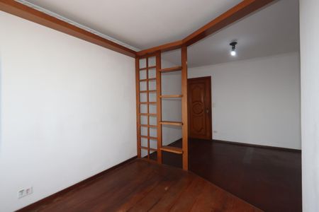 Apartamento para alugar com 76m², 2 quartos e 1 vagaSala