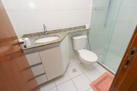 Apartamento para alugar com 98m², 4 quartos e 2 vagas Apartamento para alugar com 98m², 4 quartos e 2 vagasBanheiro da Suíte