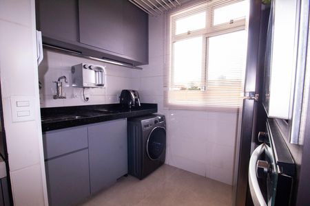 Apartamento para alugar com 62m², 2 quartos e 2 vagas Apartamento para alugar com 62m², 2 quartos e 2 vagasCozinha e Área de Serviço