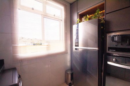 Apartamento para alugar com 62m², 2 quartos e 2 vagas Apartamento para alugar com 62m², 2 quartos e 2 vagasCozinha