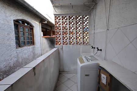 Casa para alugar com 65m², 2 quartos e 1 vagaÁrea de Serviço