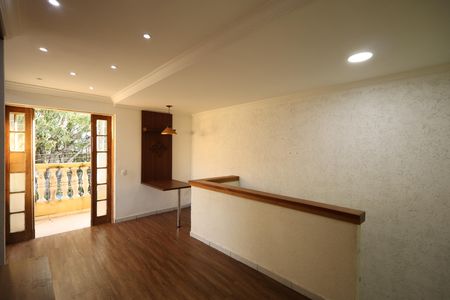 Sala de casa para alugar com 2 quartos, 65m² em Parque America, São Paulo