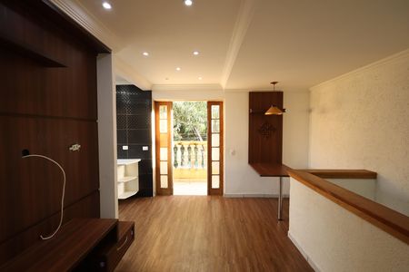 Sala de casa para alugar com 2 quartos, 65m² em Parque America, São Paulo
