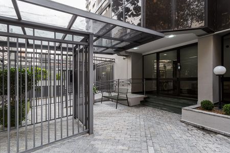Apartamento à venda com 142m², 3 quartos e 2 vagas Apartamento à venda com 142m², 3 quartos e 2 vagasFachada