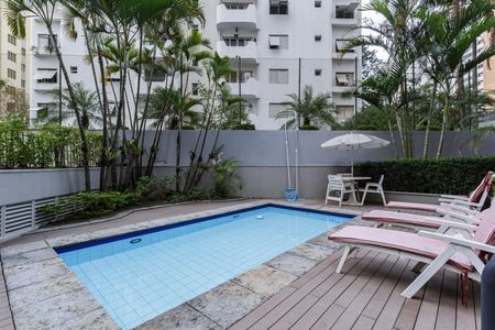 Apartamento à venda com 142m², 3 quartos e 2 vagas Apartamento à venda com 142m², 3 quartos e 2 vagasÁrea comum - Piscina