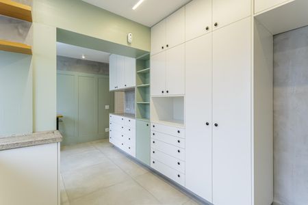 Apartamento à venda com 142m², 3 quartos e 2 vagas Apartamento à venda com 142m², 3 quartos e 2 vagasCozinha