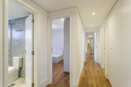 Apartamento à venda com 142m², 3 quartos e 2 vagas Apartamento à venda com 142m², 3 quartos e 2 vagasCorredor