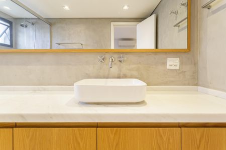 Apartamento à venda com 142m², 3 quartos e 2 vagas Apartamento à venda com 142m², 3 quartos e 2 vagasBanheiro da Suíte